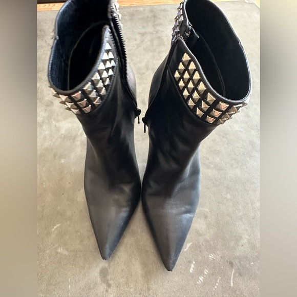 Manolo Blahnik Shoes - Manolo Blahnik Studded Black leather Ankle Boots 36